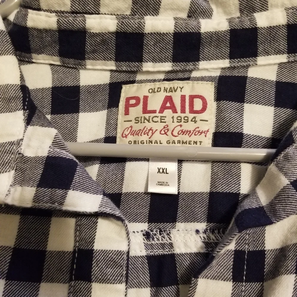 Old Navy flannel shirt - Picture 2 of 2